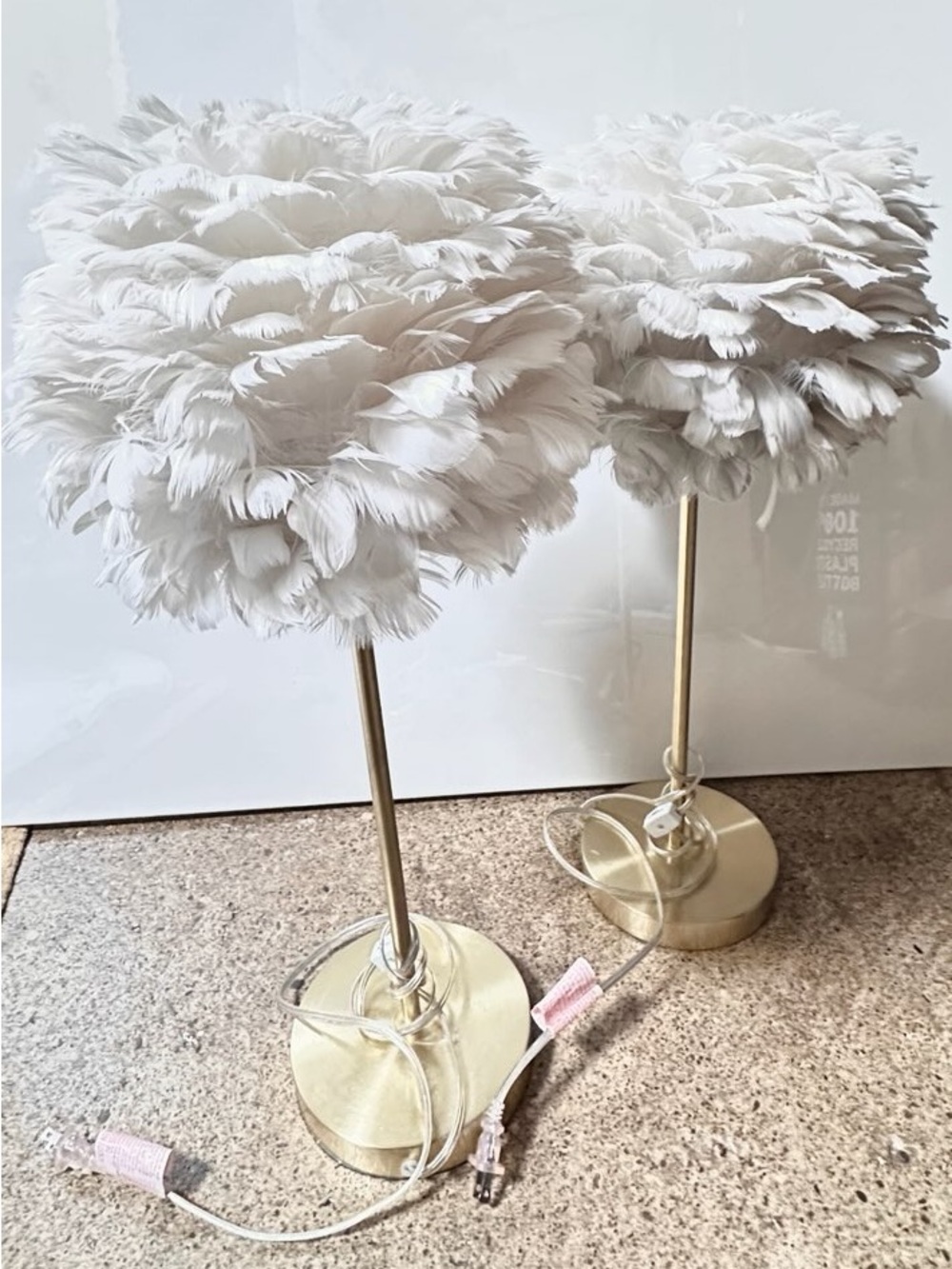 Feather Table Lamp Pair in White with Gold Base - Brand Not Specified